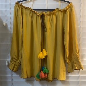 NWT Off shoulder mustard top